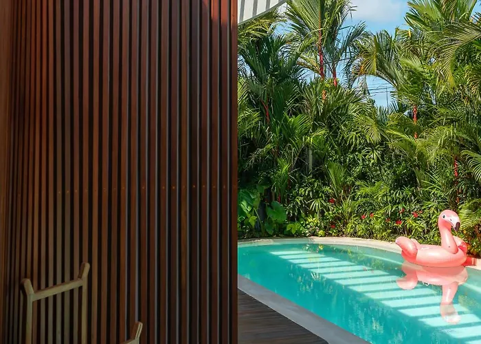 Villa Yellow Moon, A Tropical 3br Sanctuary In *