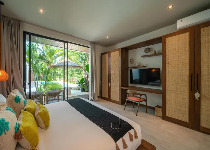 Yellow Moon, A Tropical 3br Sanctuary In