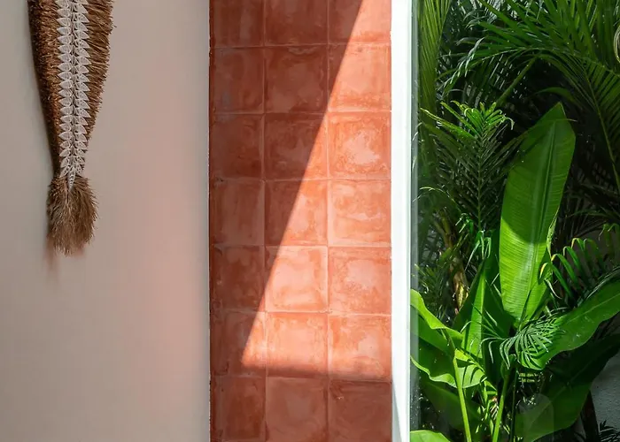 Yellow Moon, A Tropical 3br Sanctuary In
