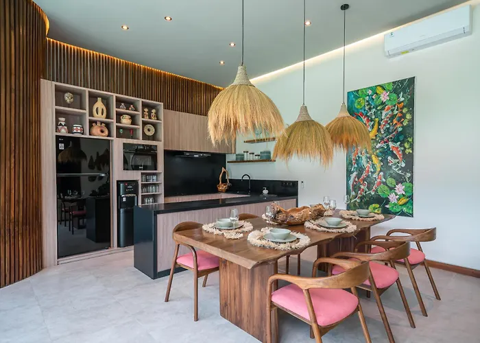 Villa Yellow Moon, A Tropical 3br Sanctuary In *