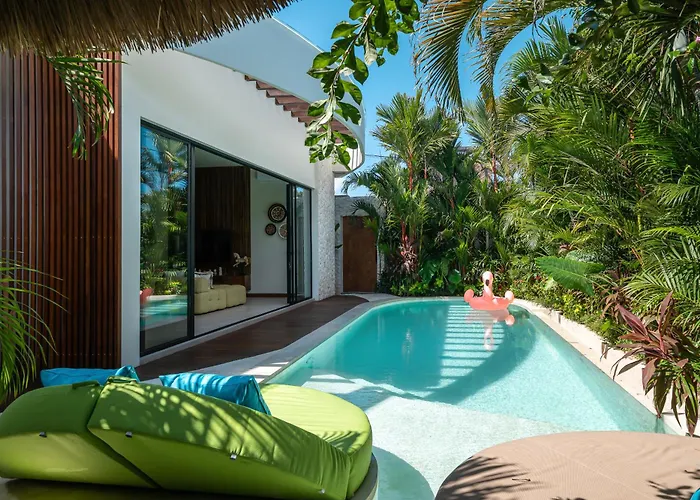 Villa Yellow Moon, A Tropical 3br Sanctuary In *