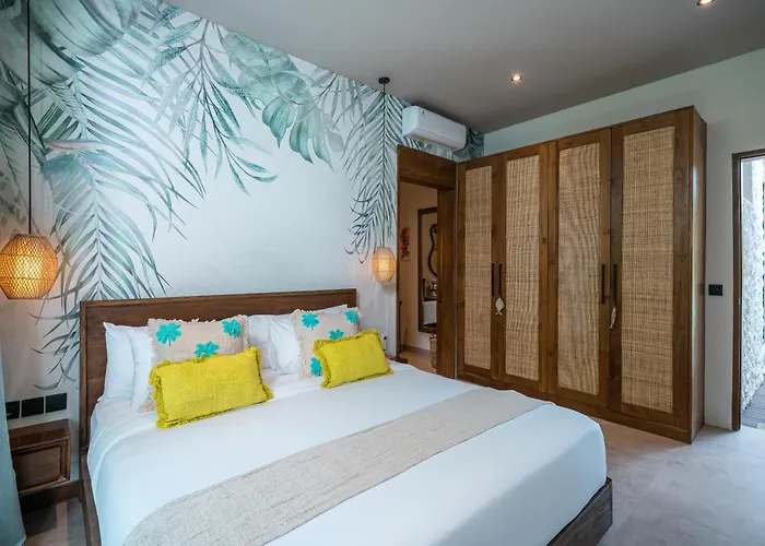 Yellow Moon, A Tropical 3br Sanctuary In Villa